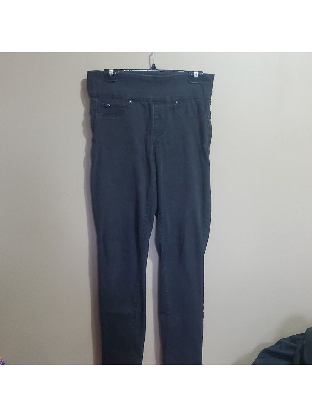 Jordache Black High-Waisted Pull On Jeggings Size Medium